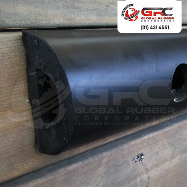 Las defensas de caucho son utilizados en diferentes sectores industriales, estos son fabricados con caucho Neoprene, caucho EPDM o caucho Natural dependiendo el uso y las exigencias que deben cubrir, en Global Rubber Corporation contamos con distintos modelos y tamaños