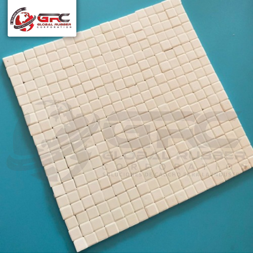 Los materiales cerámicos manejados por GRC son materiales de excelente resistencia a la abrasión debido a su alta densidad y dureza. Son utilizados satisfactoriamente en la solución de problemas de desgaste, y problemas de temperatura en minería.