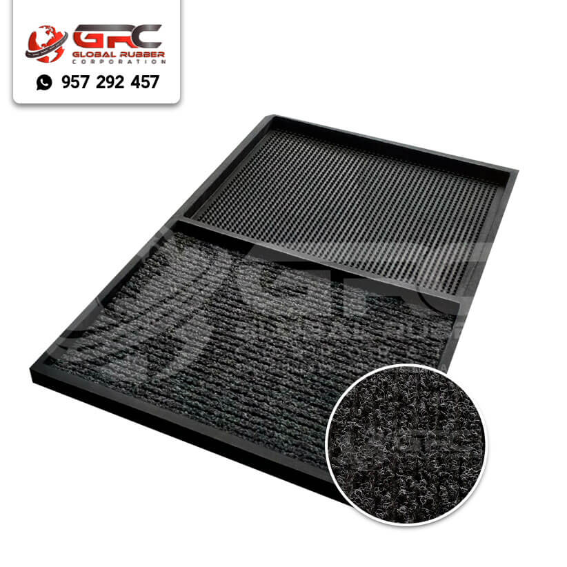 Pediluvio antideslizante utilizado especialmente como bandeja para la desinfección del calzado.